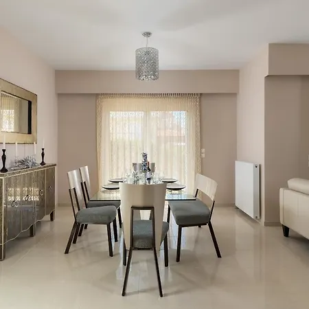 La Maisonette - 4 Bedroom Near The