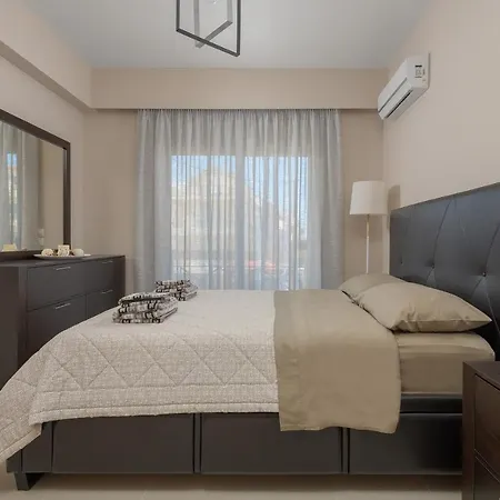 La Maisonette - 4 Bedroom Near The イアリソス