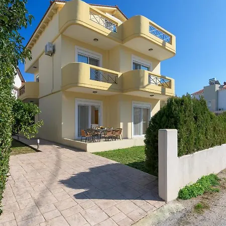 La Maisonette - 4 Bedroom Near The וילה יאליסוס