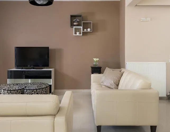 La Maisonette - 4 Bedroom Near The Ialysos (Rhodes)