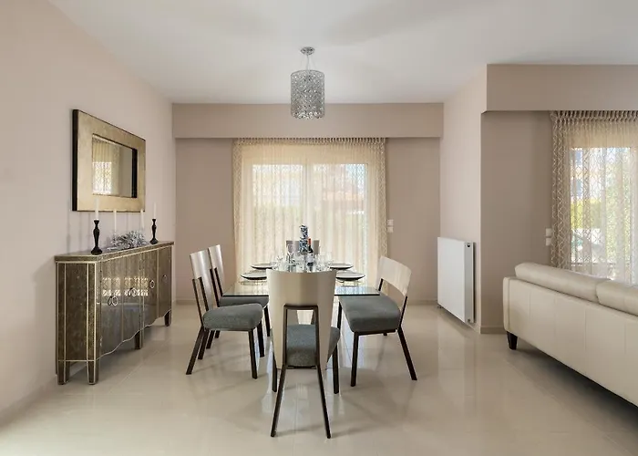 La Maisonette - 4 Bedroom Near The