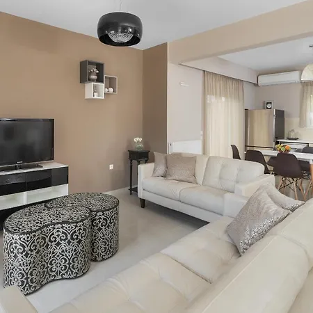 La Maisonette - 4 Bedroom Near The Villa *